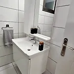 Starlight - Kaymakli Apartament *